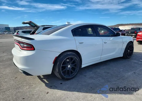 2017 Dodge Charger Sxt z USA, uszkodzony, nr VIN 2C3CDXHG8HH523449